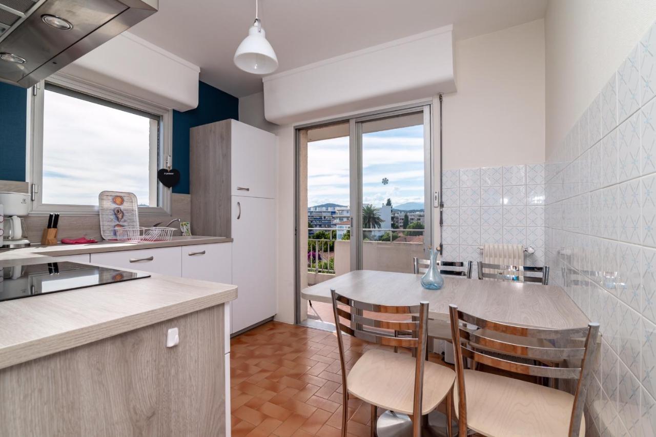 Appartement Grand T3 Juan les Pins, 2 balcons, proche plage à Antibes Extérieur photo